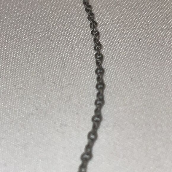 Delicate necklace with diamonds and clovers - Picture 7 of 7